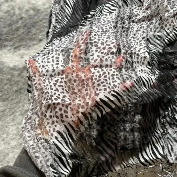 🔥4/$20 Scarf -  FREE with purchase - Picture 2 of 7